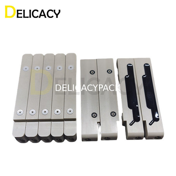 64M-390977 溶接機のための二重電気ポリエステルが付いている電極ホルダーの予備品